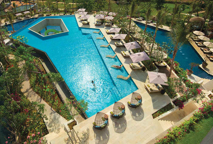 上層階にあるアッパープール