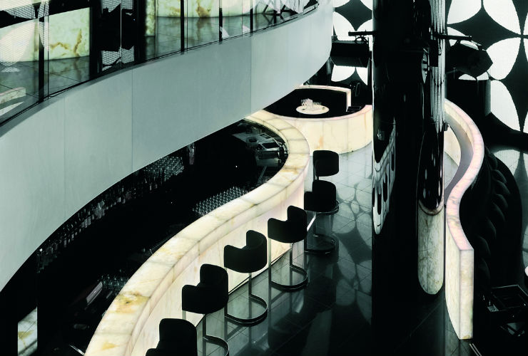 アルマーニホテルバー