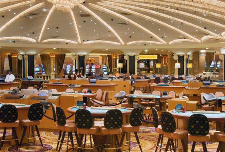 広々としたカジノフロア