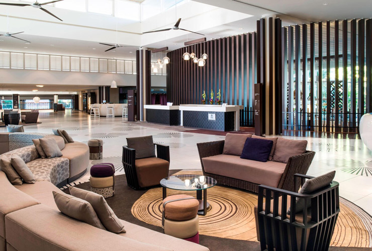 上品なインテリアのロビー