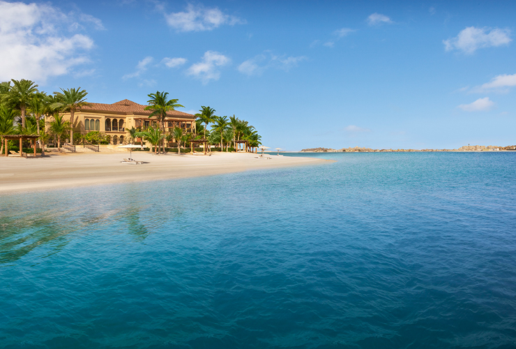 ビーチを堪能できる絶好の立地