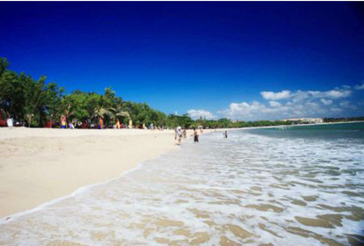 フェイブホテル クタ スクエア　ビーチ