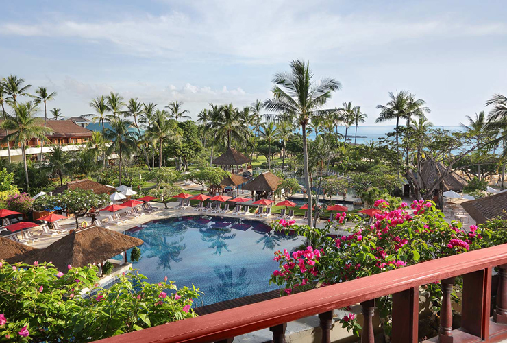 手入れの行き届いたガーデン