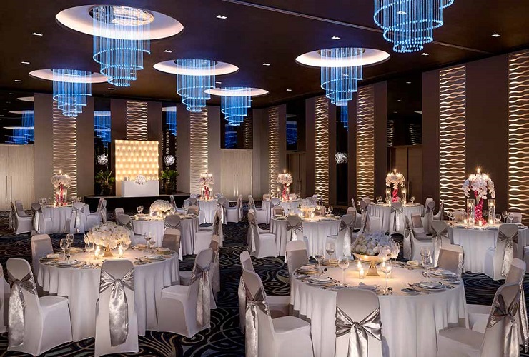 各種の社交および会議に最適の場を提供