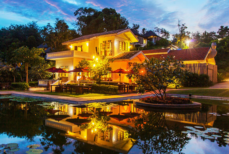 趣きのある洋館のレストランで提供されるのはタイ南部の料理