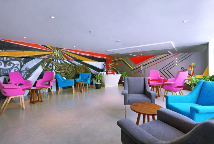 カラフルな多目的ルーム