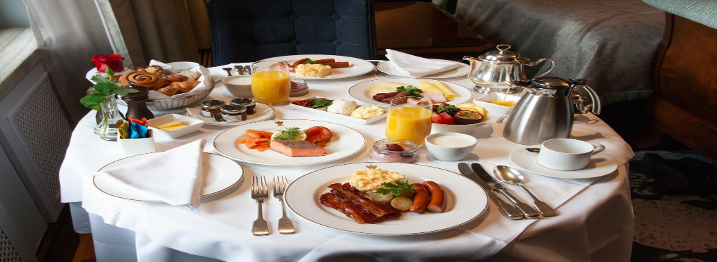 朝食ビュッフェ