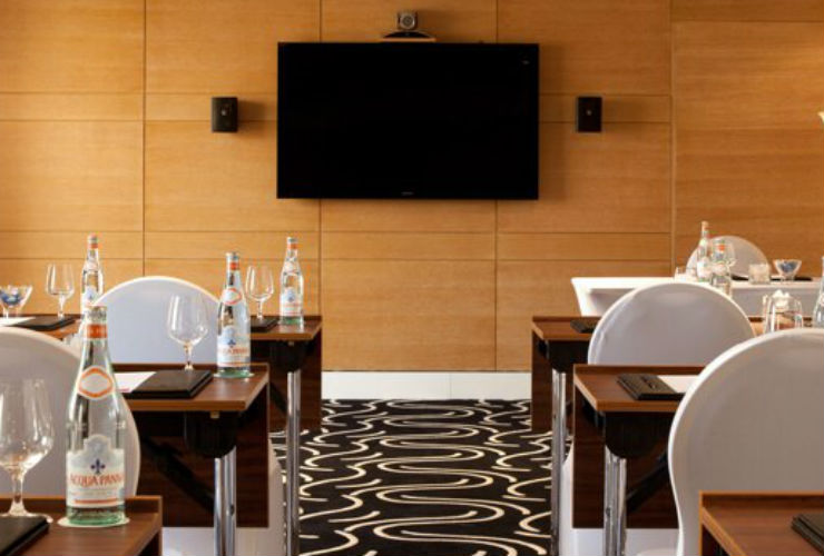 ラマダ プラザ ジュメイラ ビーチ会議室