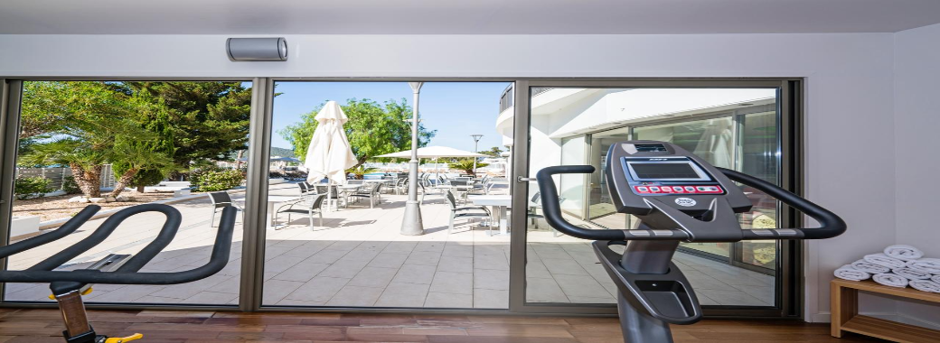 フィットネスルーム