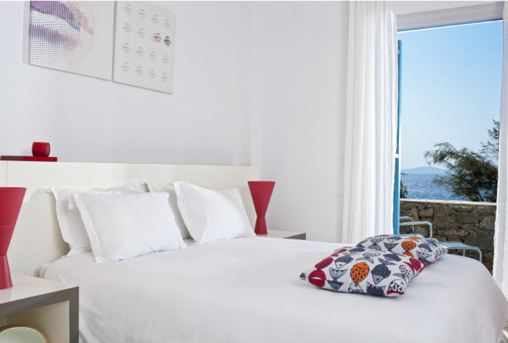 客室も現代的な雰囲気。