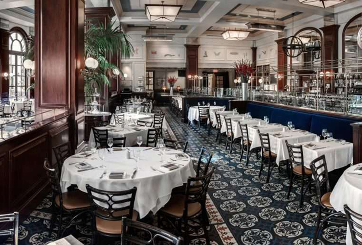 フレンチを中心に高級食材を堪能できるレストラン「ブション」