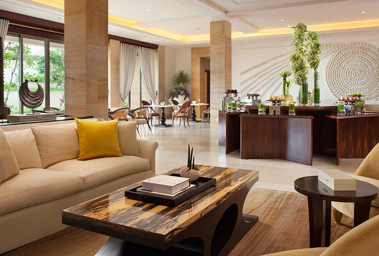 リビングルームにて朝食やリラックスタイム