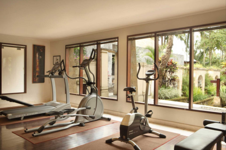 フィットネスセンター