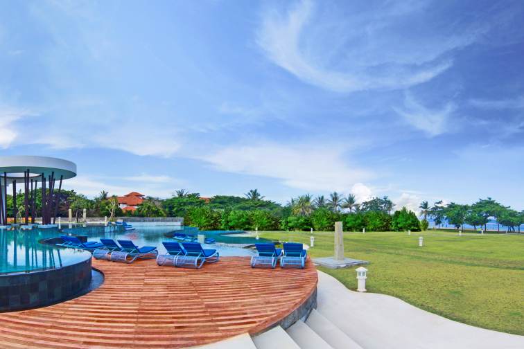 3段構造になっているインフィニティプール