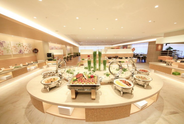 ホテルまほろば バイキングが人気です。