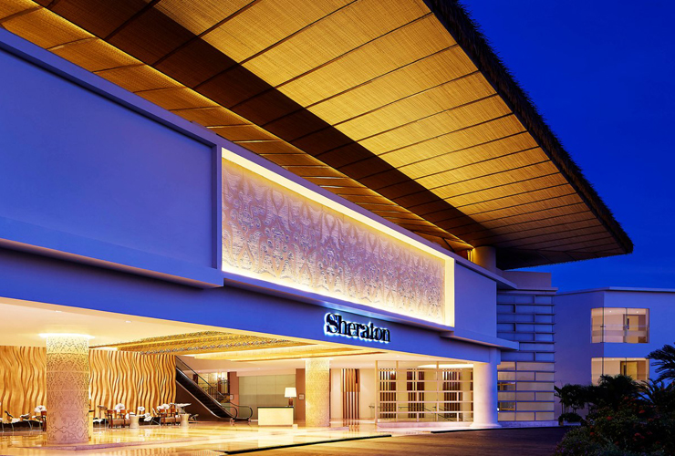 ホテルのエントランスエリア