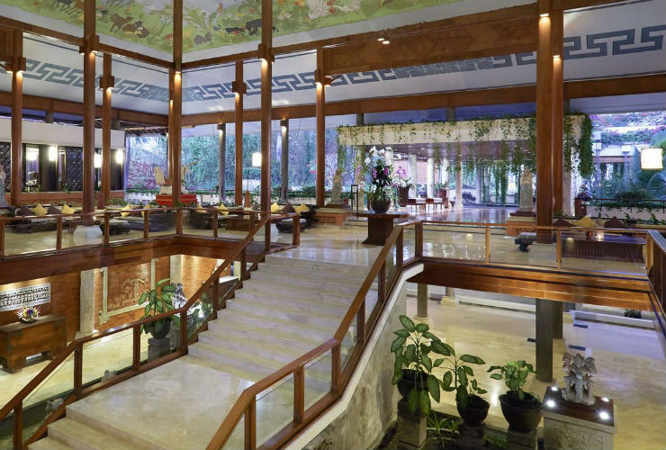 メリアバリ　ロビー