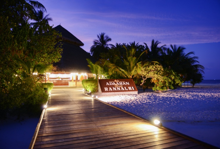 夕暮れ時は幻想的な雰囲気になります。