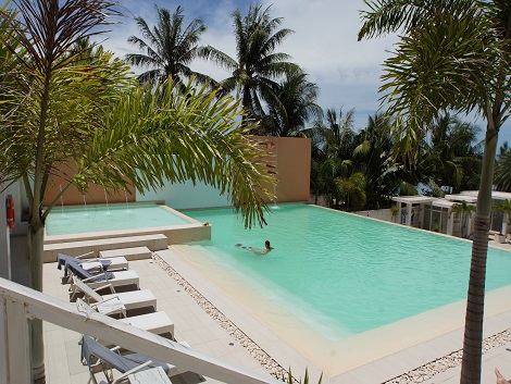 ビーリゾートマクタン/プール