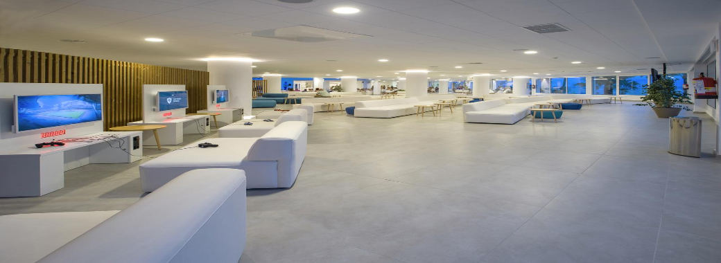 ゲームルームで寛げます