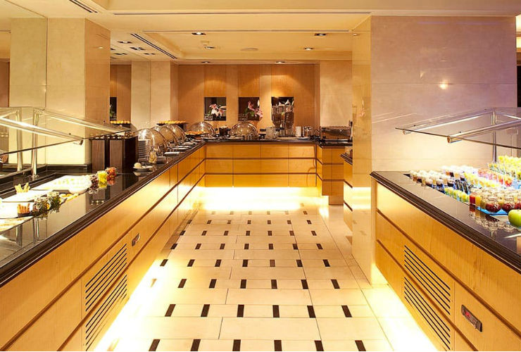 朝食はビュッフェスタイル。