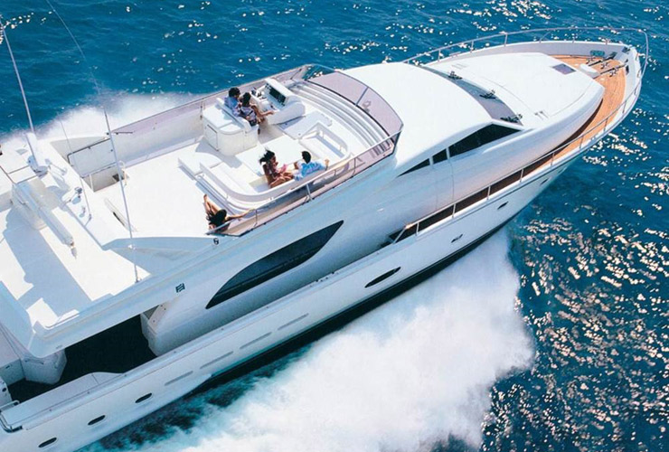 アクティビティのラグジュアリーヨットクルーズ