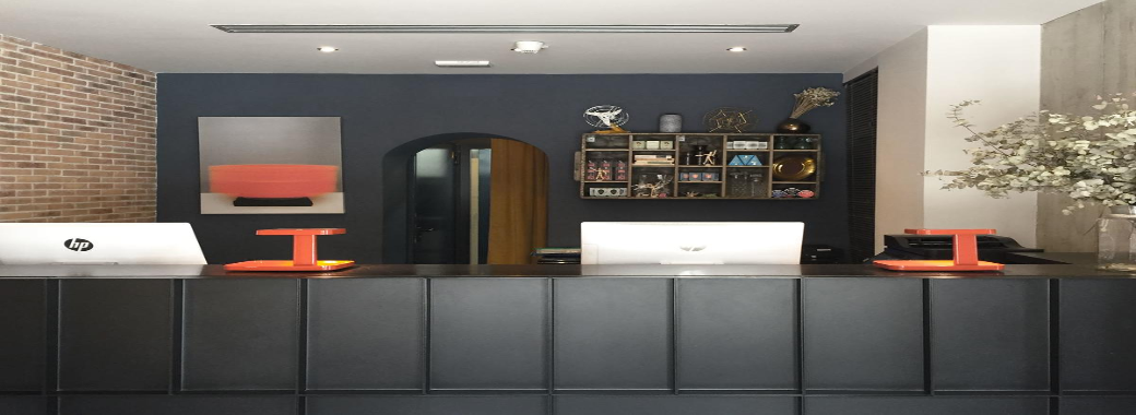 ホテルフロント