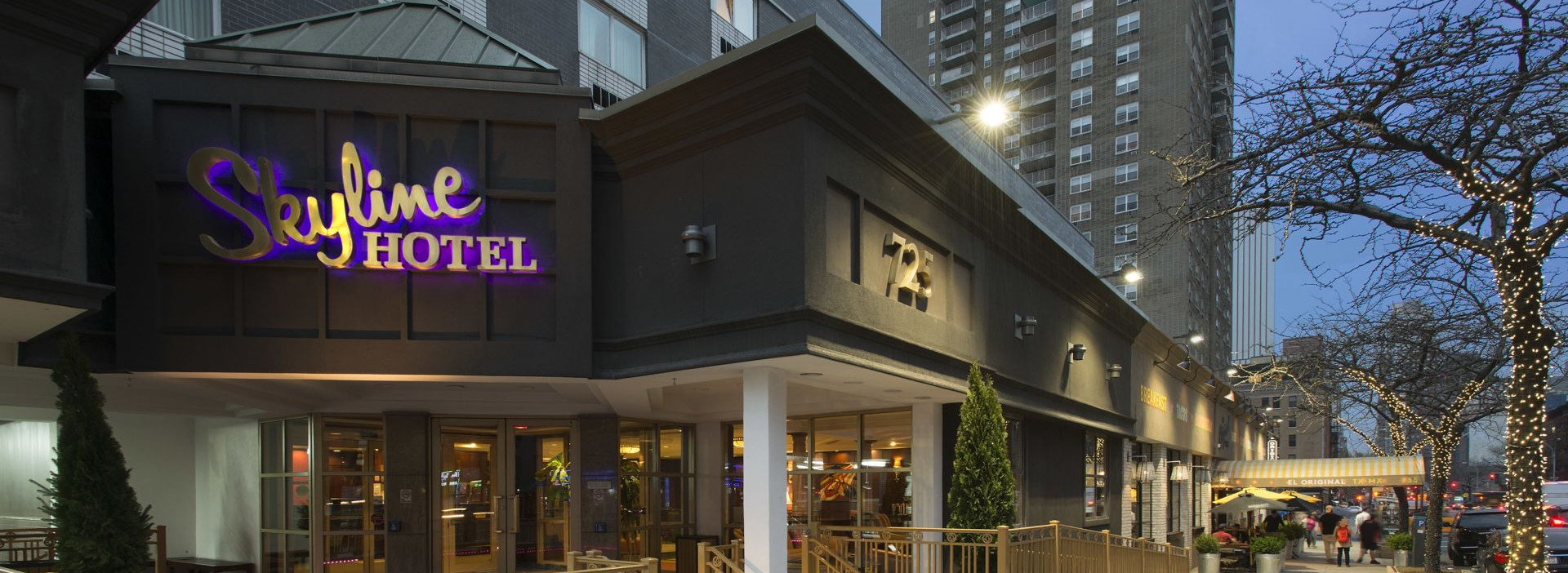 ザ スカイライン ホテル ニュー ヨーク　外観