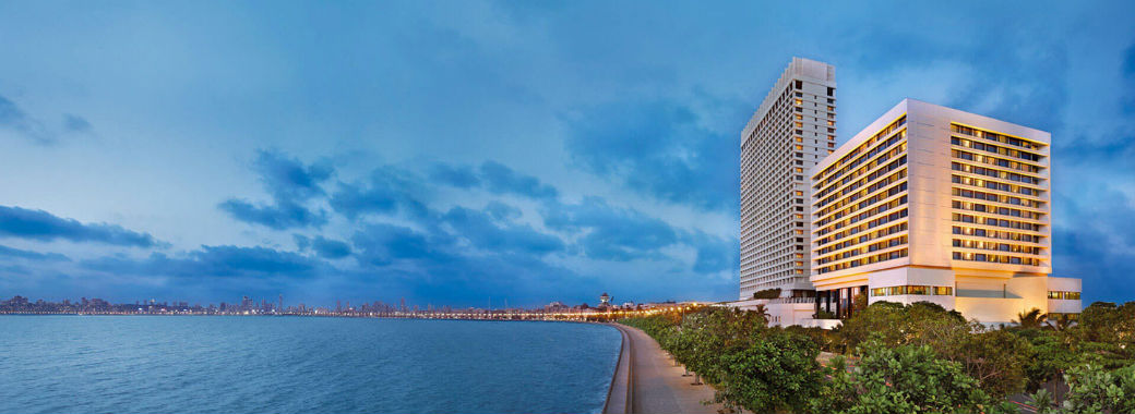 ザ オベロイ ドバイ　外観