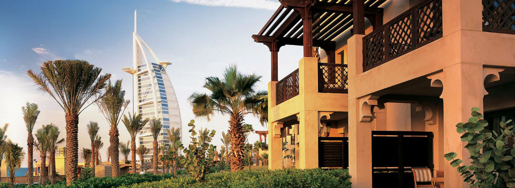 ジュメイラ　ダル　アル　マシャフ　マディナ　ジュメイラ　外観