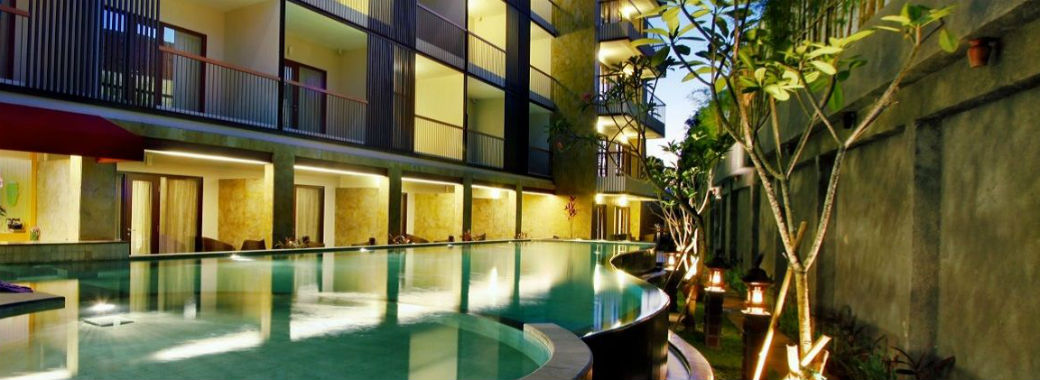 クエスト ホテル クタ　外観