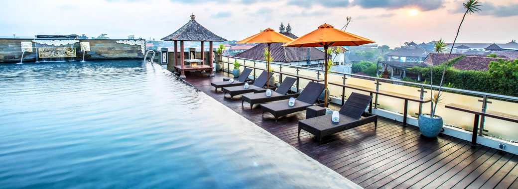 ルーフトッププール