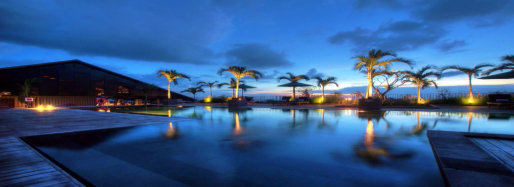 ルーフトッププール