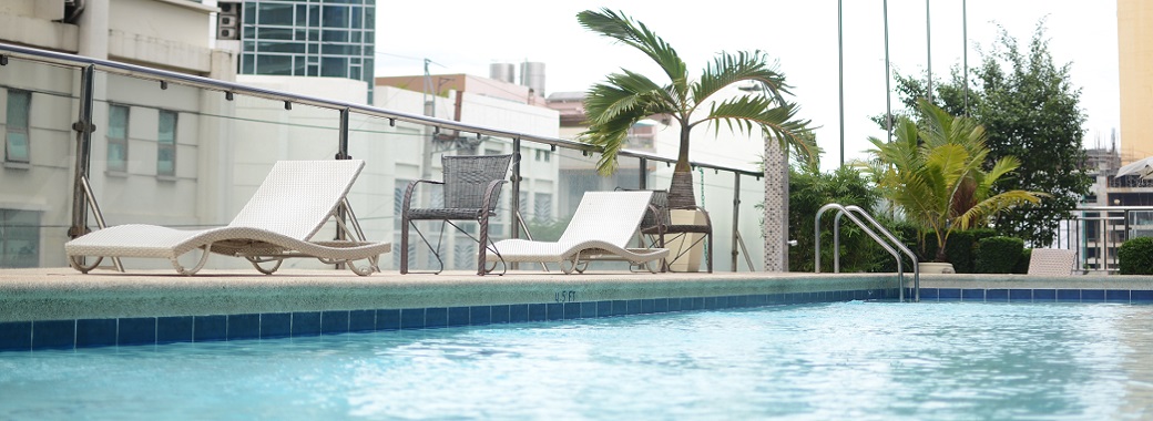 パークレーン　プール