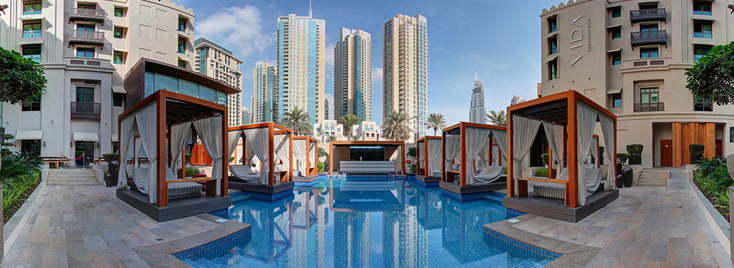 ヴィダ ダウンタウン　外観夜