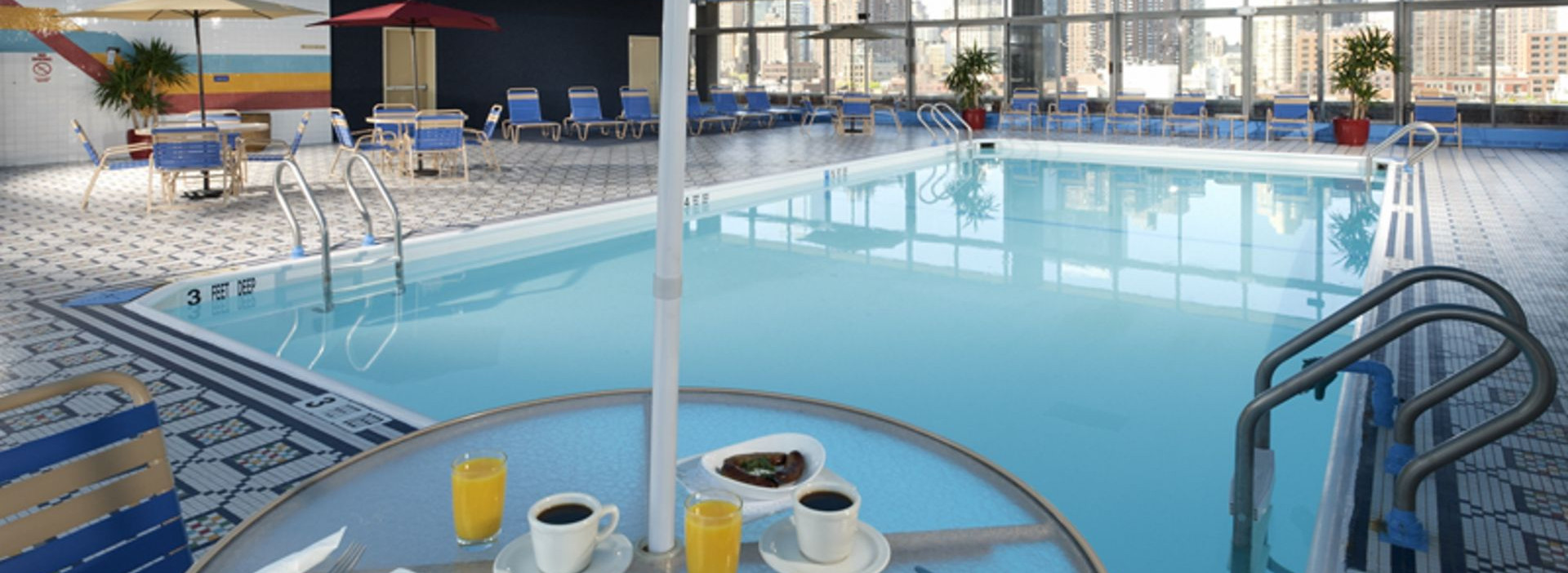 ザ スカイライン ホテル ニュー ヨーク　プール