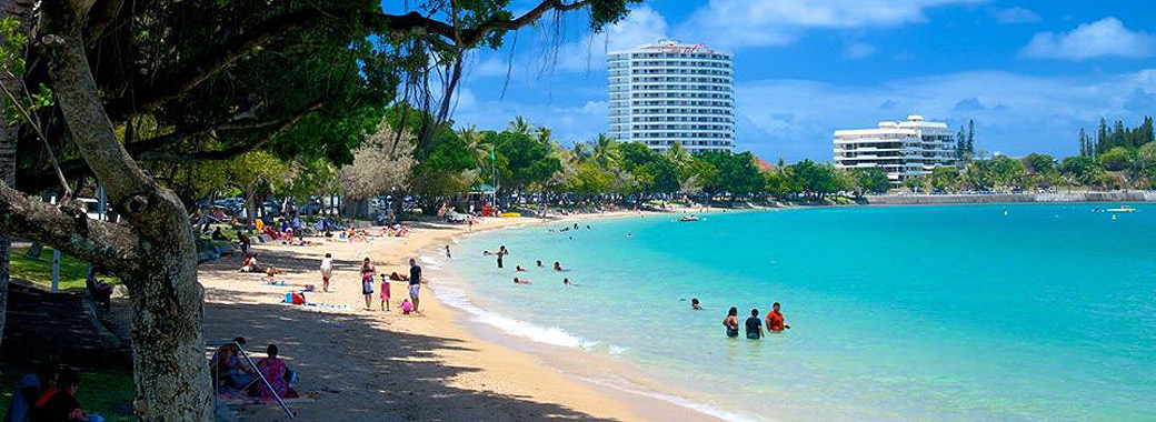 ホテル ボーリヴァージュ前のビーチ