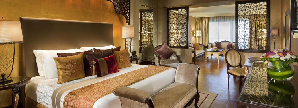 ジュメイラ ザビール サライ　外観昼