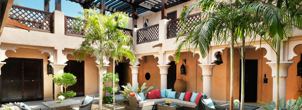 ジュメイラ　ダル　アル　マシャフ　マディナ　ジュメイラ　内観