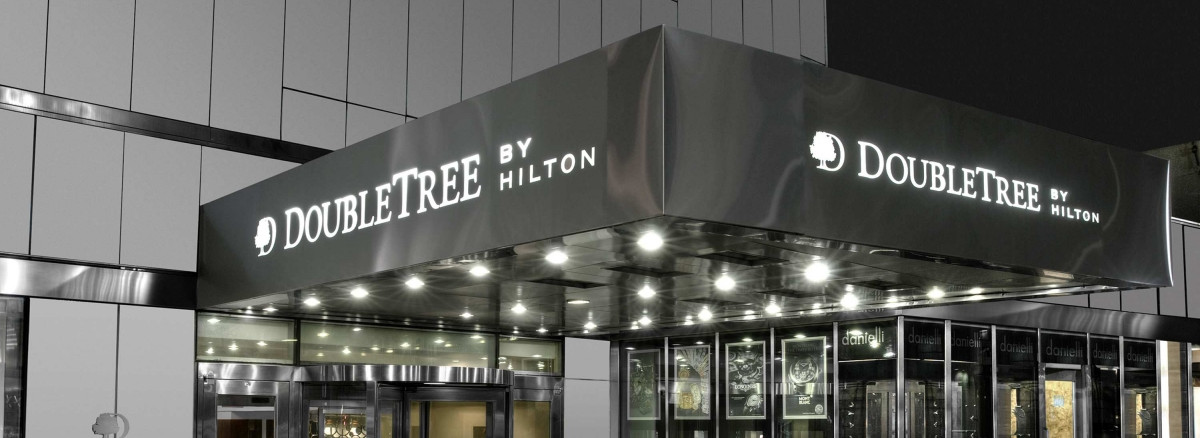 ダブルツリー バイ ヒルトン メトロポリタン ニューヨーク シティー　外観