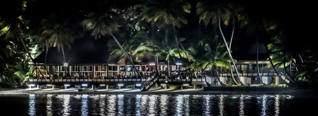 ホテル ク ブニー　夜の景色