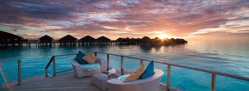 コンスタンス・ハラヴェリ・モルディブ夕景