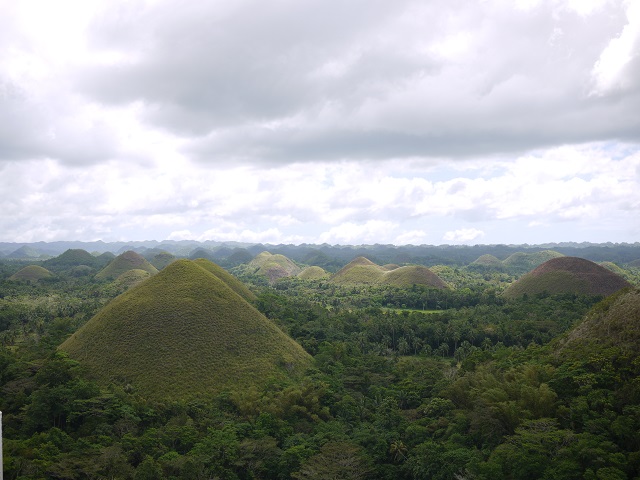 ホボール・チョコレートヒルズ