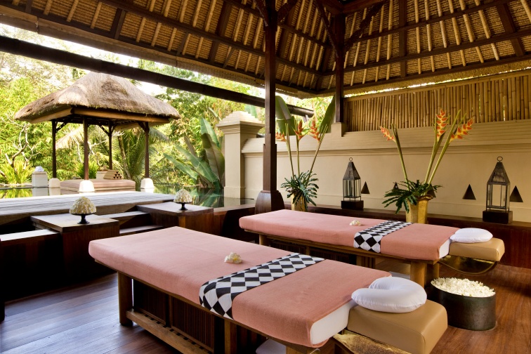 ロイヤル アユンヴィラ