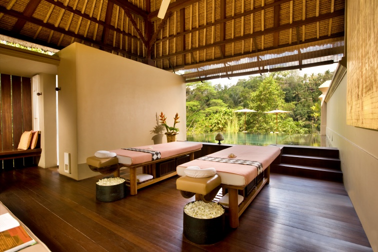 ロイヤル アユンヴィラ　スパルーム