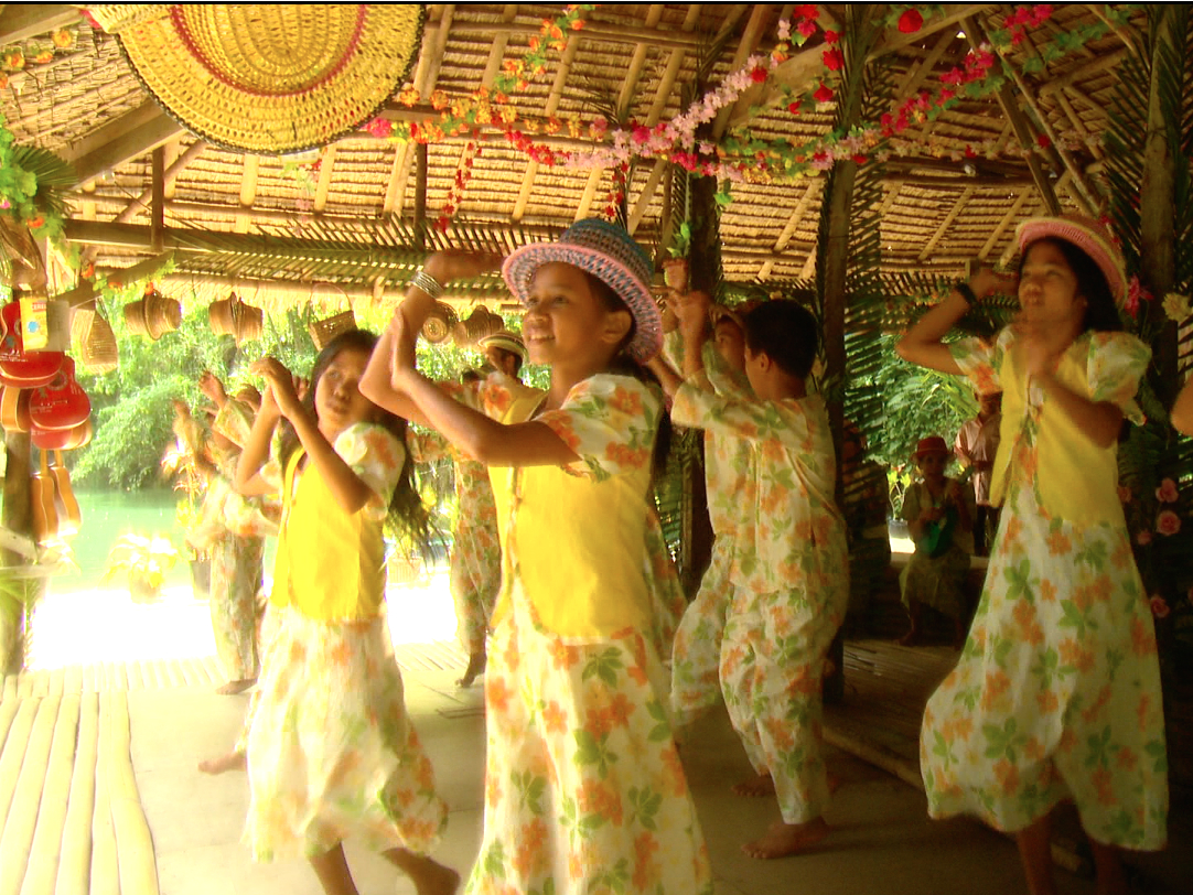 ホボール・リバークルーズ