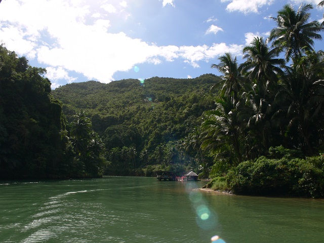 ホボール・リバークルーズ