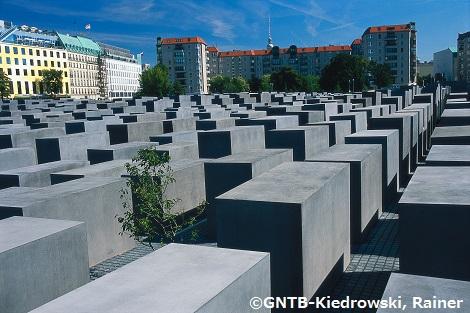 ◎ベルリン：ホロコースト記念碑