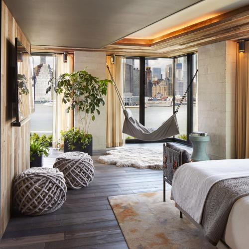 1bb_riverhouse_master_bedroom
