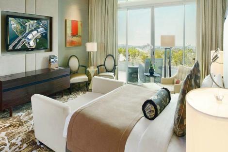 シンガポール:マリーナベイサンズ Straits Suite Sky View 客室一例/提供:Marina Bay Sands